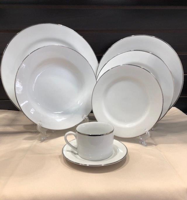Rental store for PLATINUM HANDLE MUG in New Haven CT